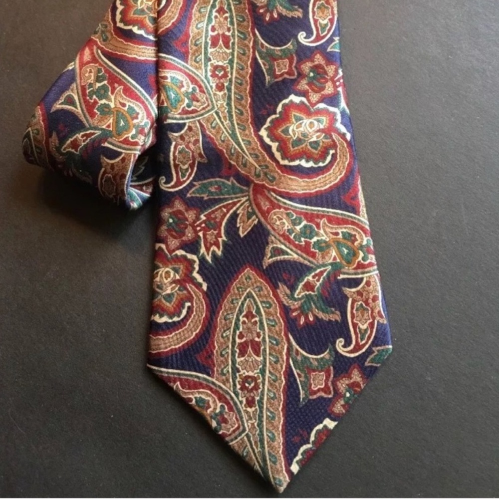 Neil Martin 100% Silk Paisley Tie